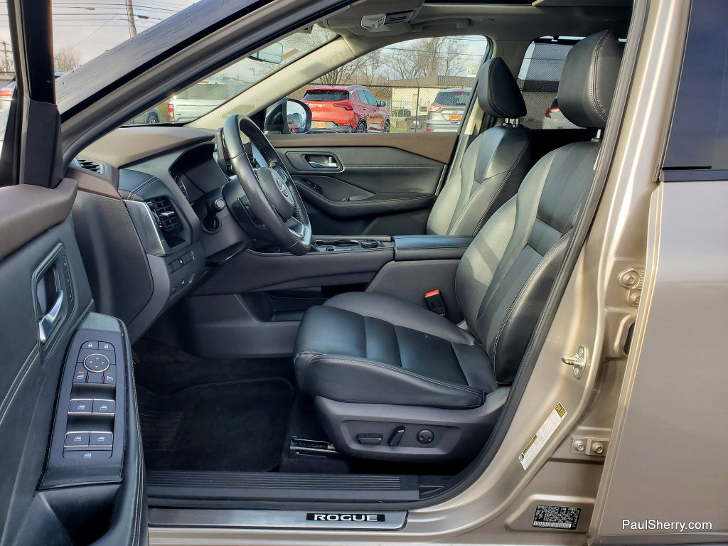 Used 2023 Nissan Rogue SL w/ SL Premium Package image 25