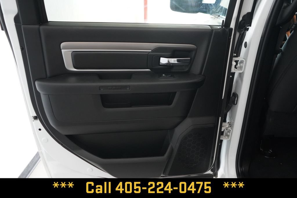 Used 2024 RAM 1500 Warlock RWD image 25