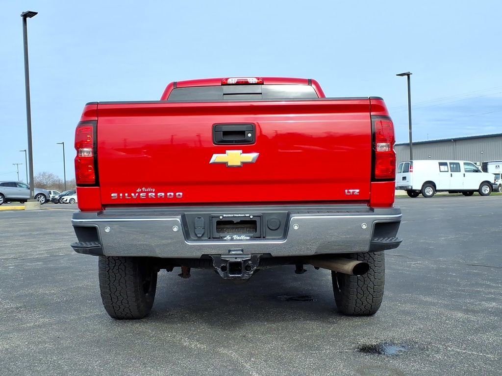 Used 2015 Chevrolet Silverado 2500 LTZ w/ LTZ Plus Package image 6