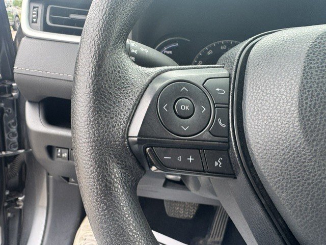 Used 2023 Toyota RAV4 LE AWD/4WD image 15