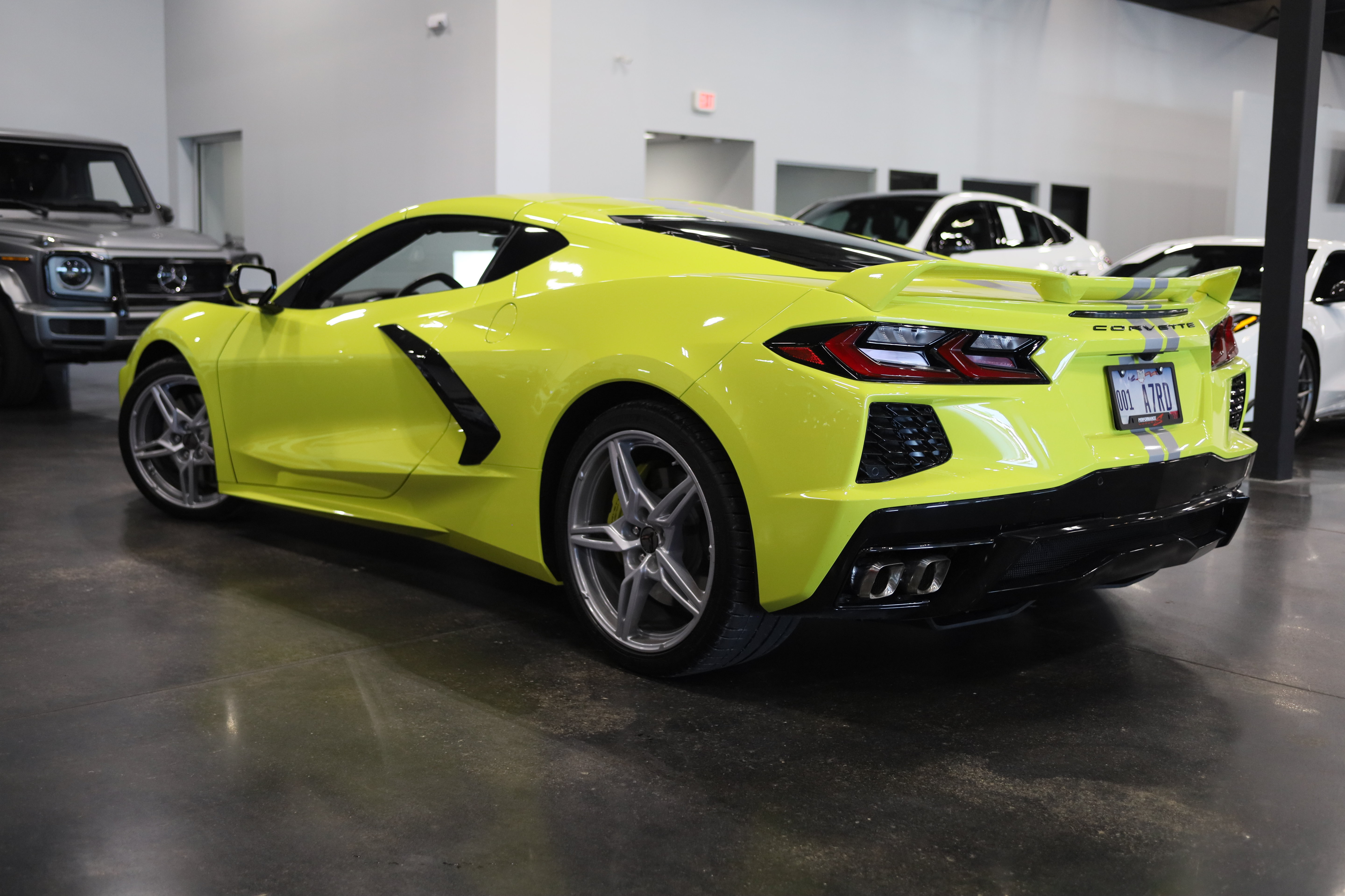 Used 2022 Chevrolet Corvette Stingray Coupe w/ Z51 Performance Package RWD image 4