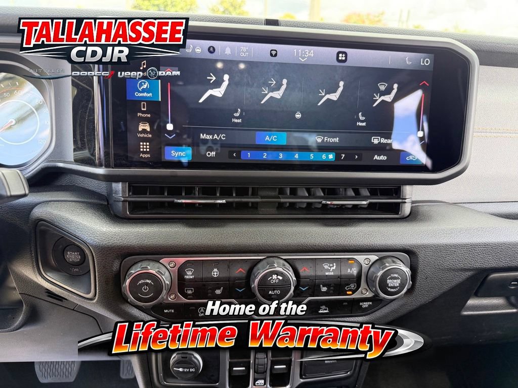 Used 2025 Jeep Gladiator Sport AWD/4WD image 22