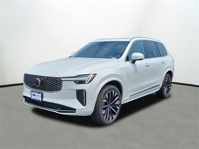 New 2026 Volvo XC90 T8 Plus image 1