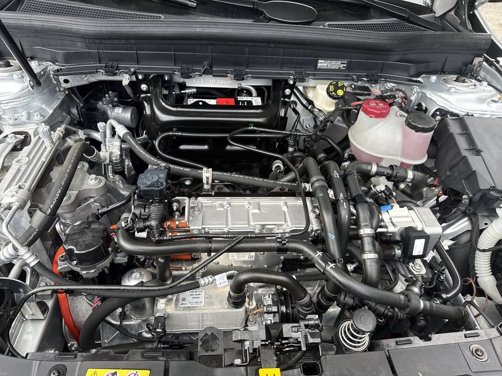 Used 2023 Mercedes-Benz EQB 300 4MATIC w/ Pinnacle Package image 17