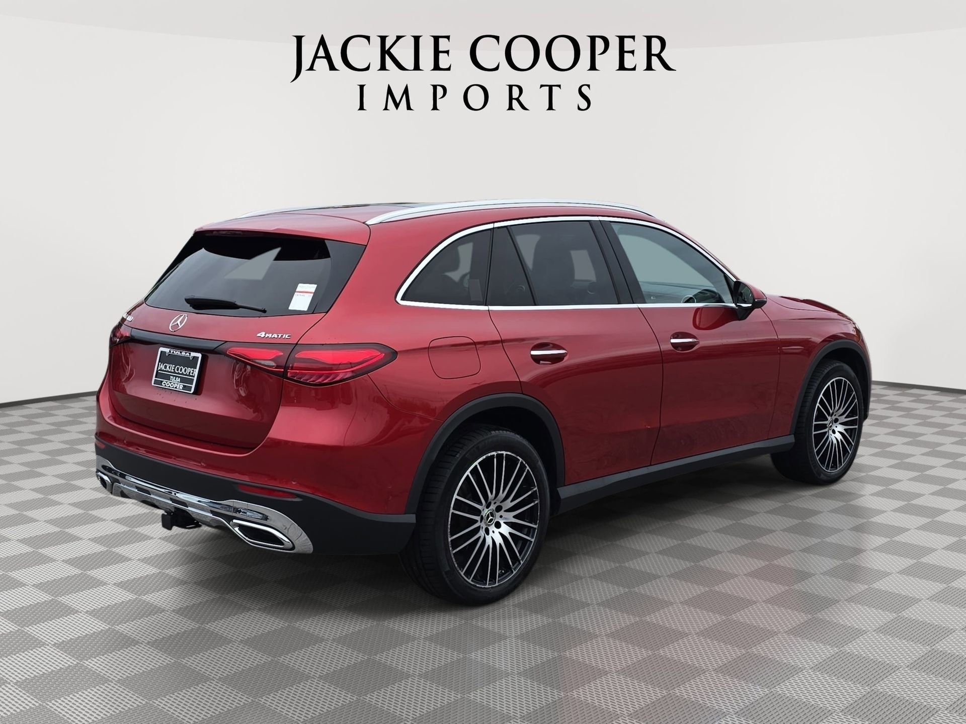 Used 2023 Mercedes-Benz GLC 300 4MATIC image 5
