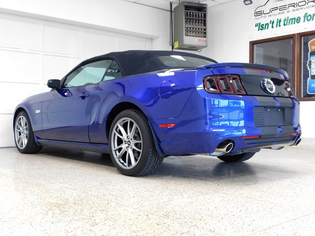 Used 2013 Ford Mustang GT Premium w/ Electronics Pkg RWD image 14