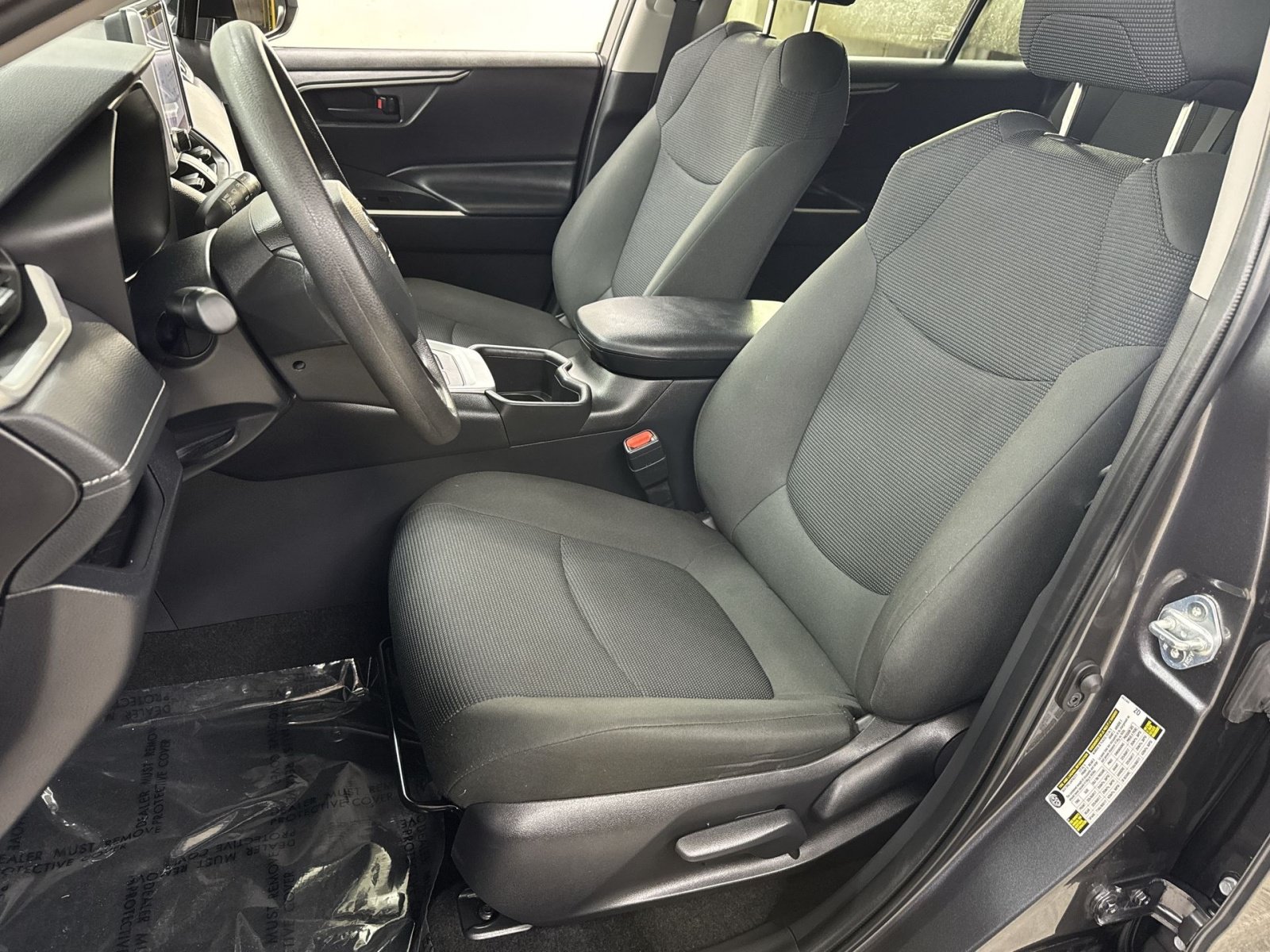 Used 2024 Toyota RAV4 LE AWD/4WD image 14