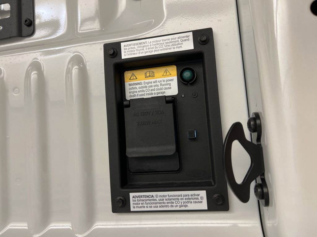 New 2025 Ford F250 Platinum image 40