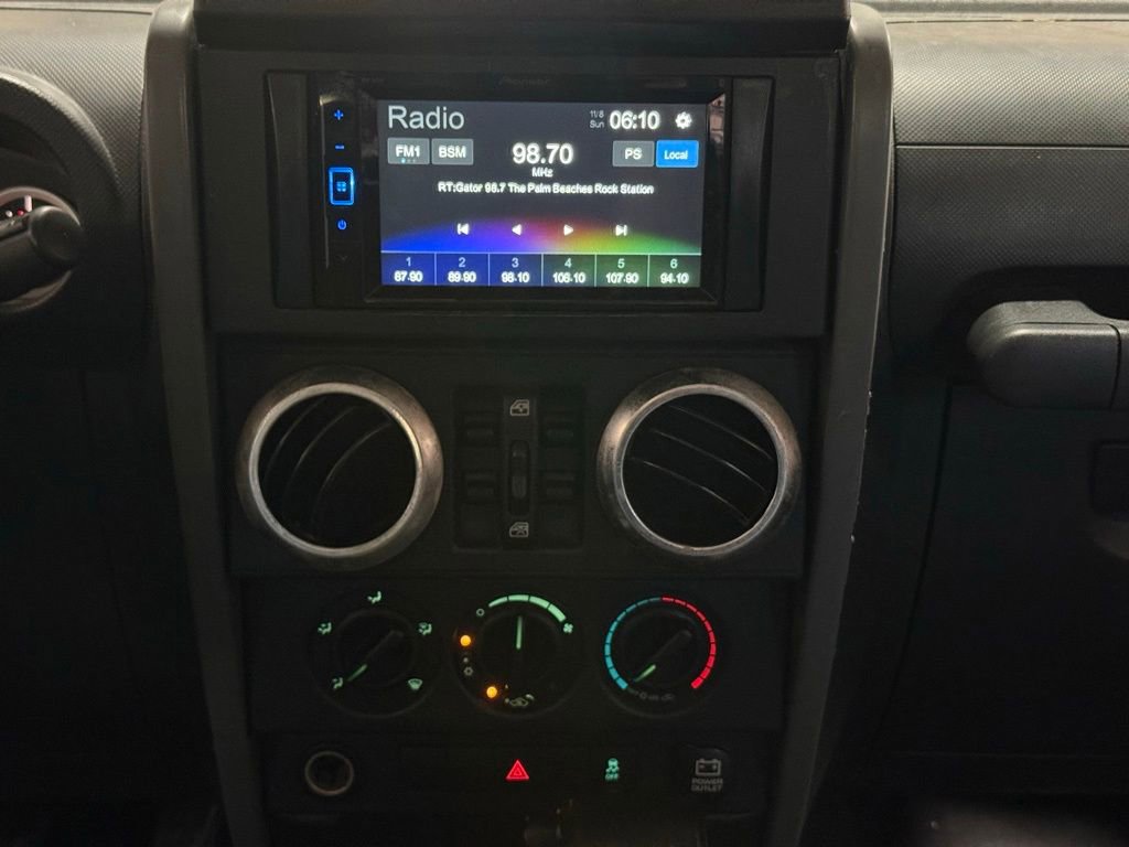 Used 2010 Jeep Wrangler Unlimited Sport AWD/4WD image 13