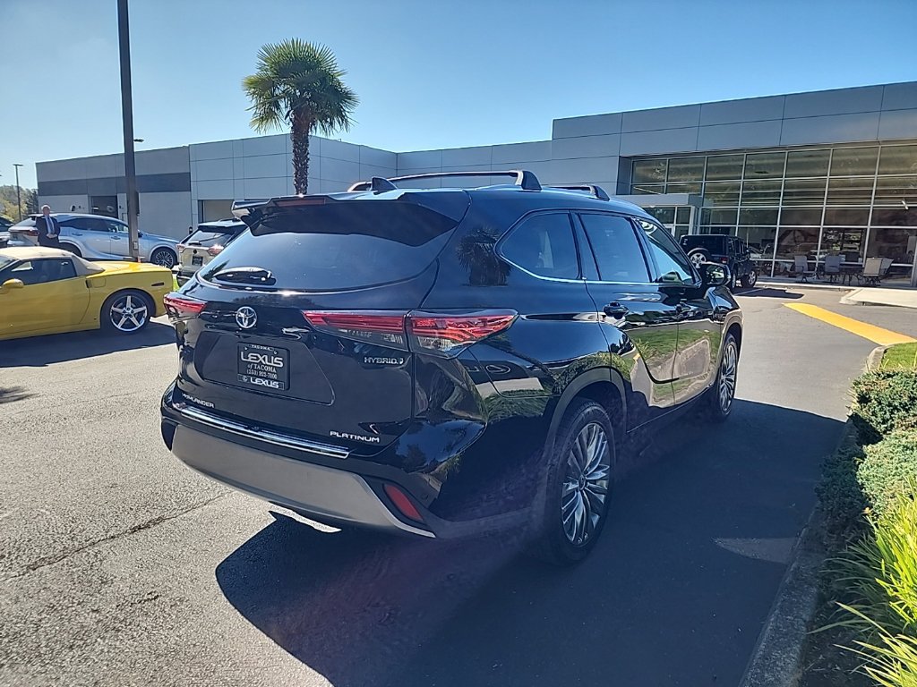 Used 2021 Toyota Highlander Platinum AWD/4WD image 5