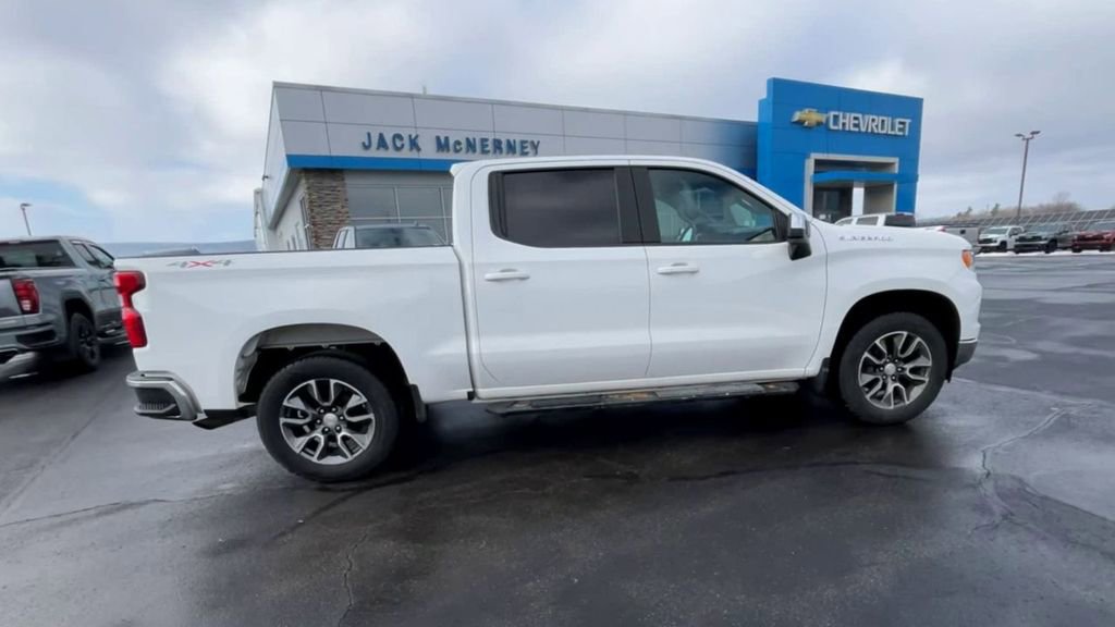 Used 2022 Chevrolet Silverado 1500 LT image 9