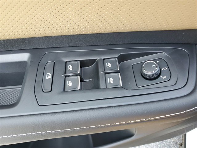 New 2026 Volkswagen Atlas Cross Sport SE image 23