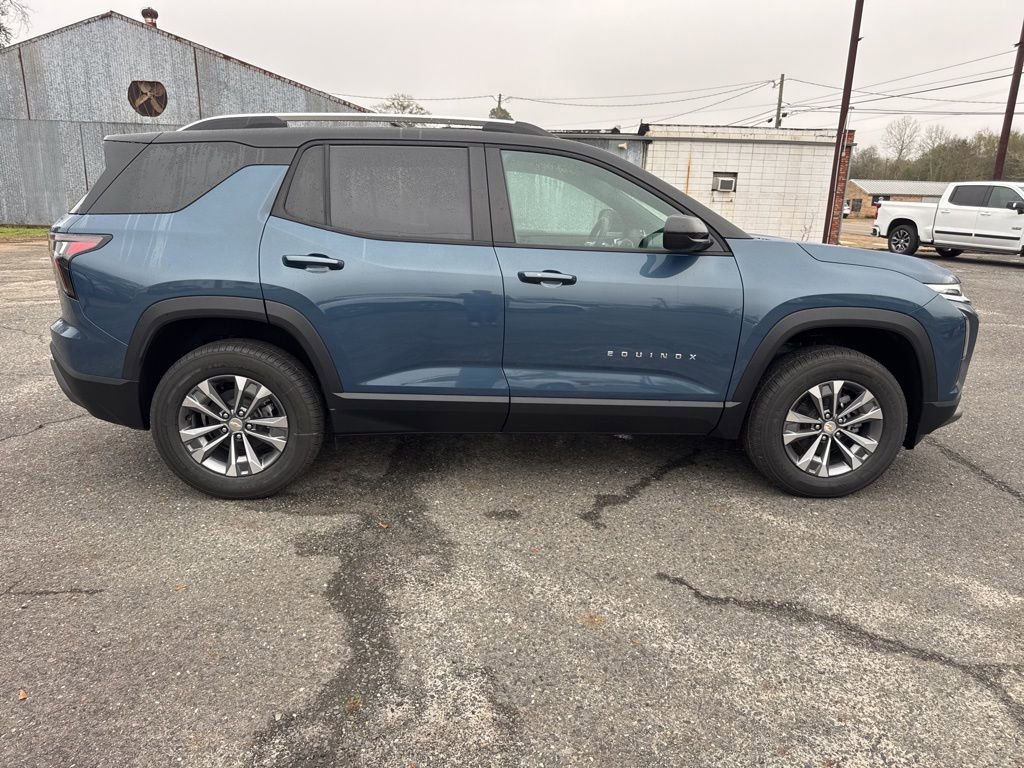New 2026 Chevrolet Equinox LT w/ Convenience Package II image 4