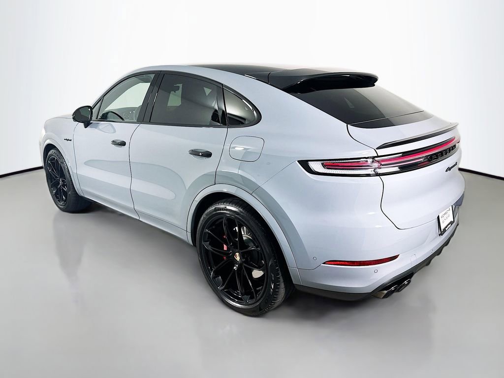 Certified 2026 Porsche Cayenne S image 3