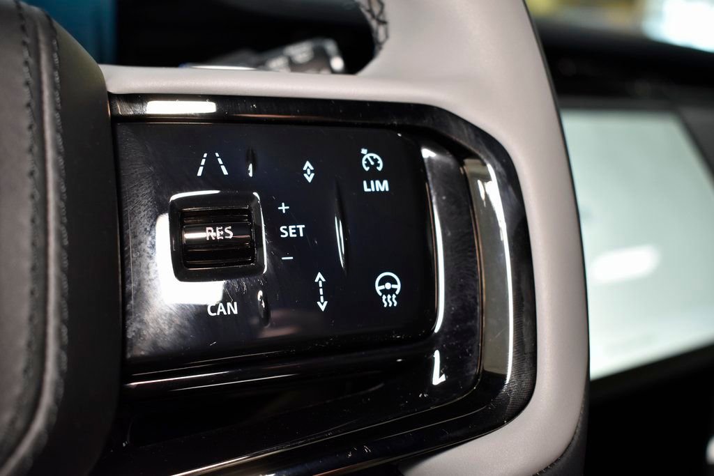 Used 2025 Land Rover Range Rover Sport SV Edition Two image 25