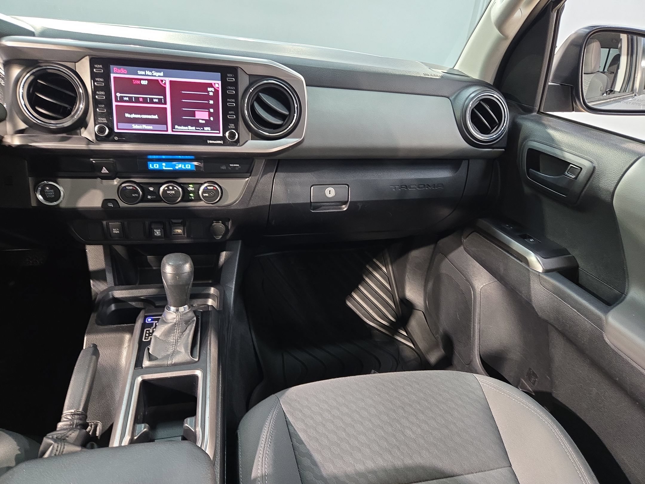 Used 2023 Toyota Tacoma SR5 RWD image 11