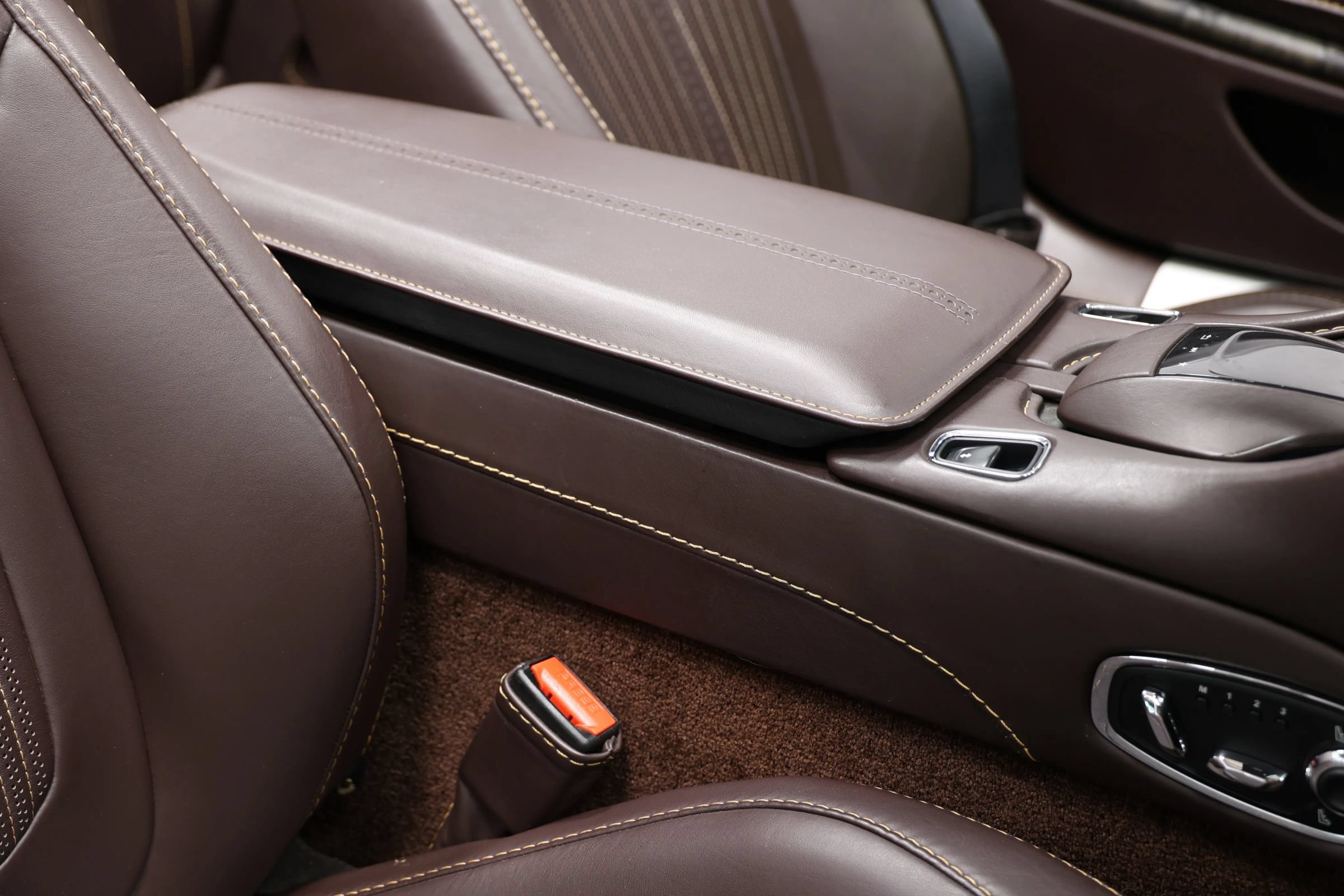 Used 2019 Aston Martin DB11 Volante RWD image 91