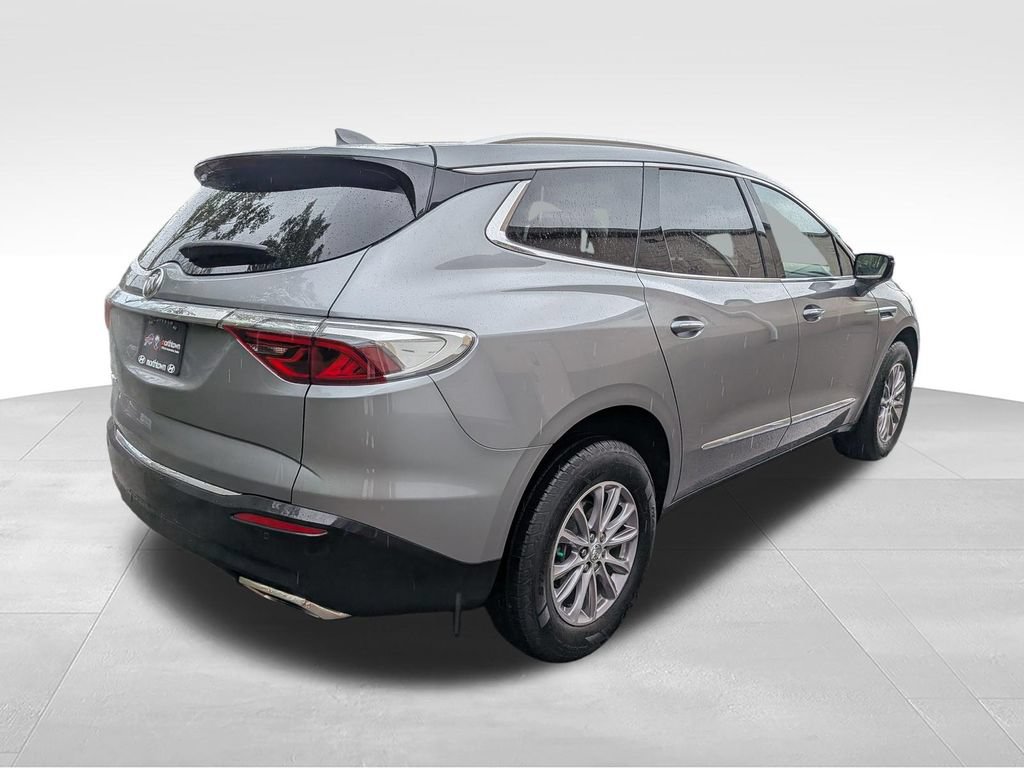 Used 2024 Buick Enclave Essence AWD/4WD image 13