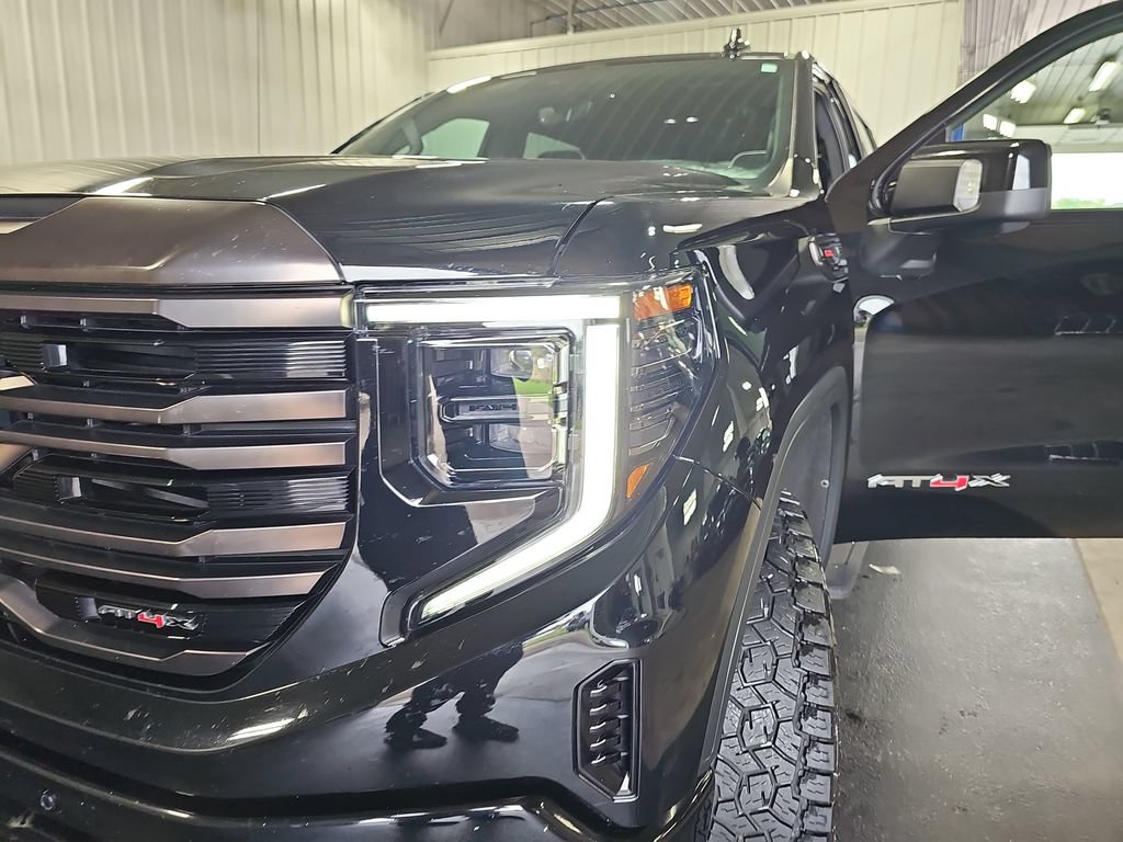 Used 2022 GMC Sierra 1500 AT4X AWD/4WD image 32