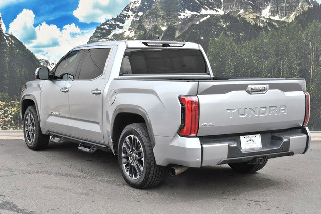 Used 2022 Toyota Tundra Limited AWD/4WD image 9