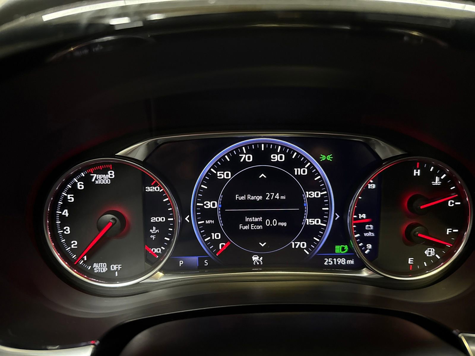 Used 2023 Chevrolet Traverse Premier image 17