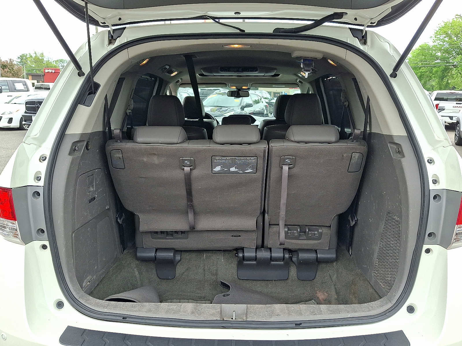 Used 2016 Honda Odyssey Touring Elite image 30