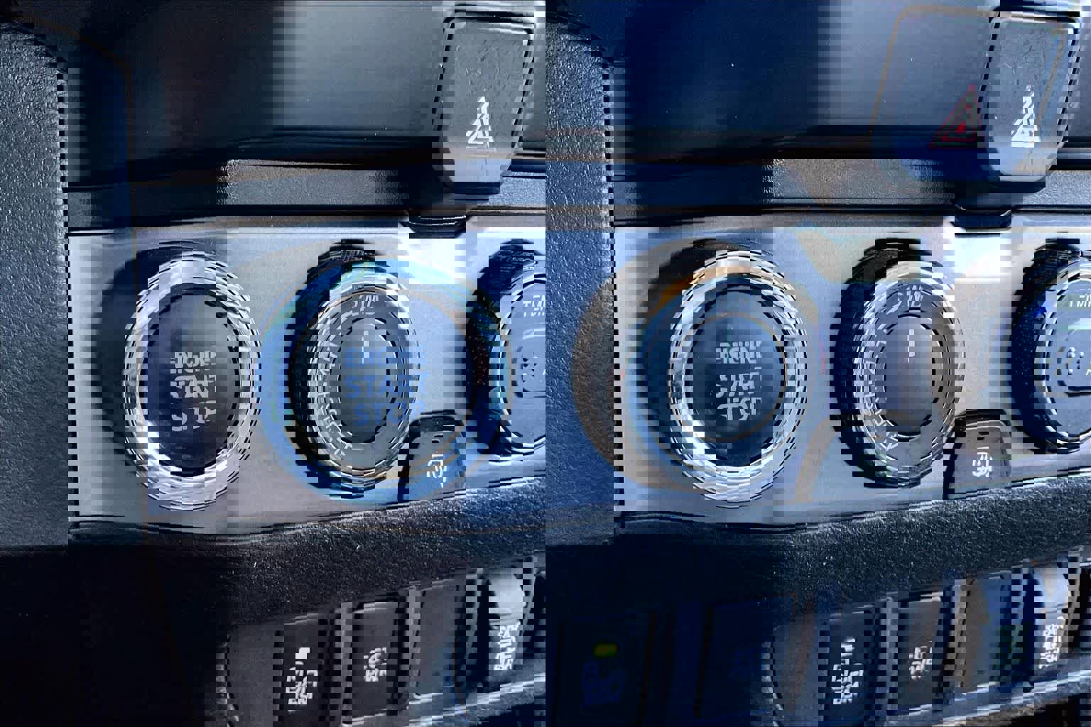 Certified 2023 Toyota Tacoma SR5 w/ Technology Package image 33