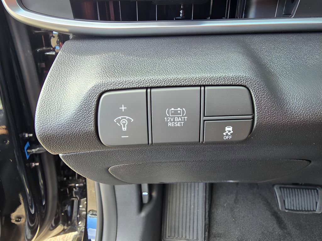 New 2025 Hyundai Elantra Blue image 22