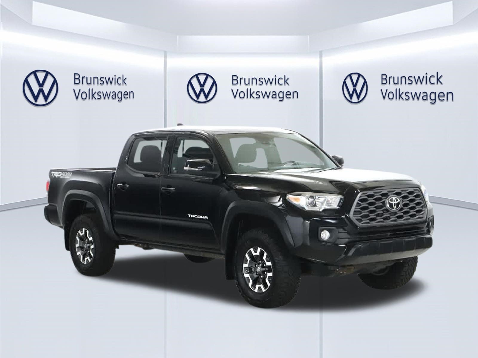 Certified 2020 Toyota Tacoma TRD Off-Road w/ Technology Package AWD/4WD image 9