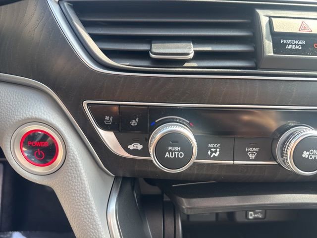 Used 2018 Honda Accord Touring image 25