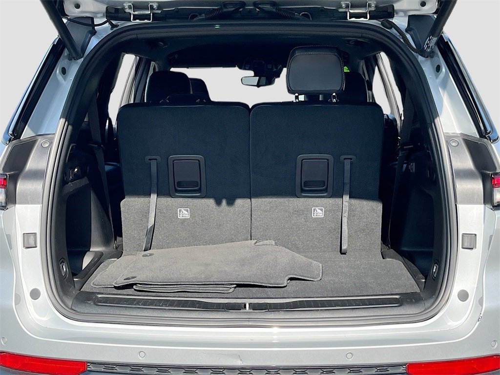 Certified 2023 Jeep Grand Cherokee L Laredo image 25