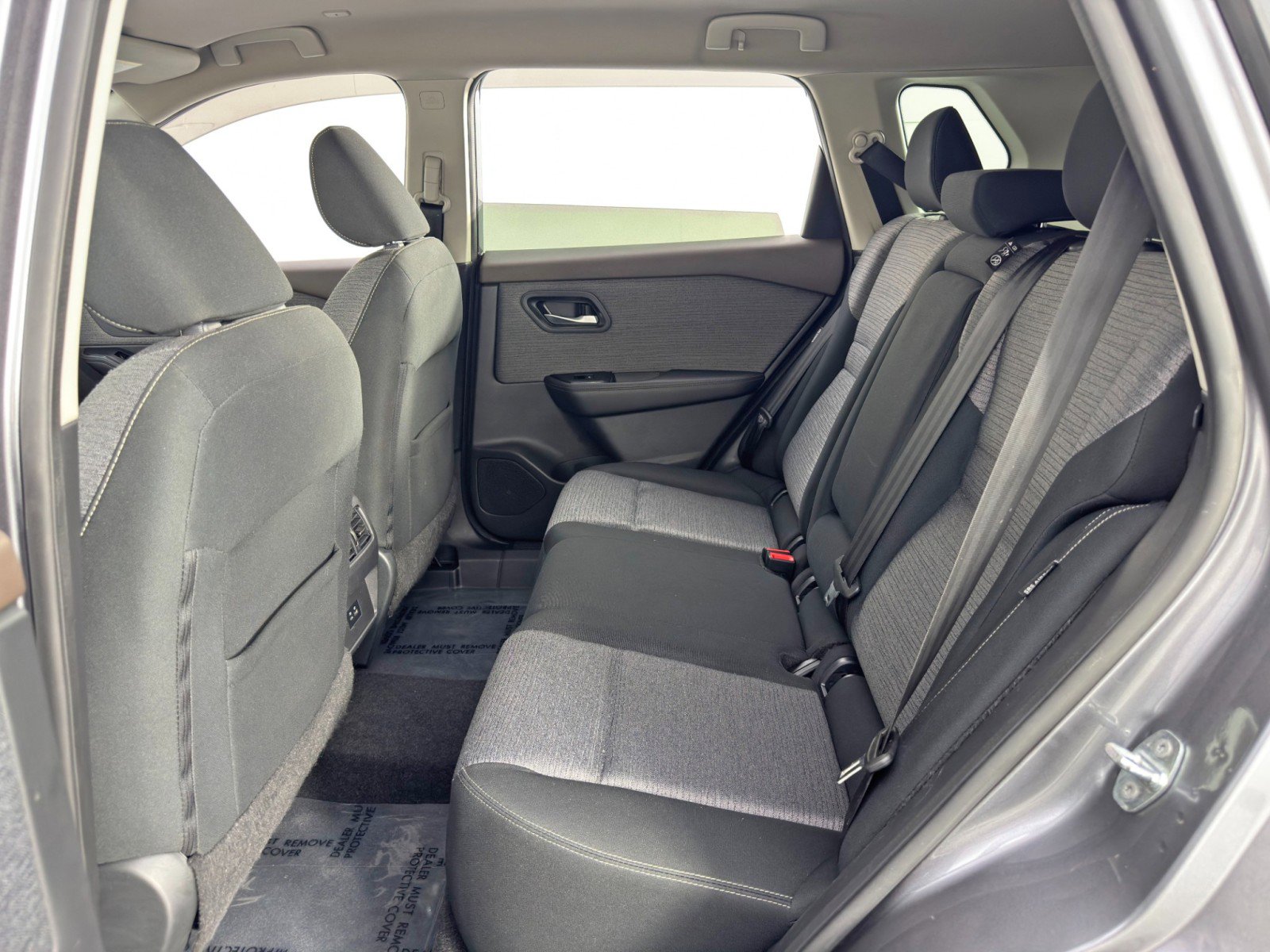 Used 2022 Nissan Rogue SV image 35