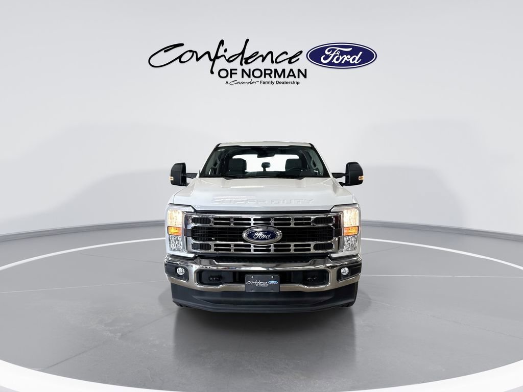 Used 2026 Ford F350 XLT AWD/4WD image 2