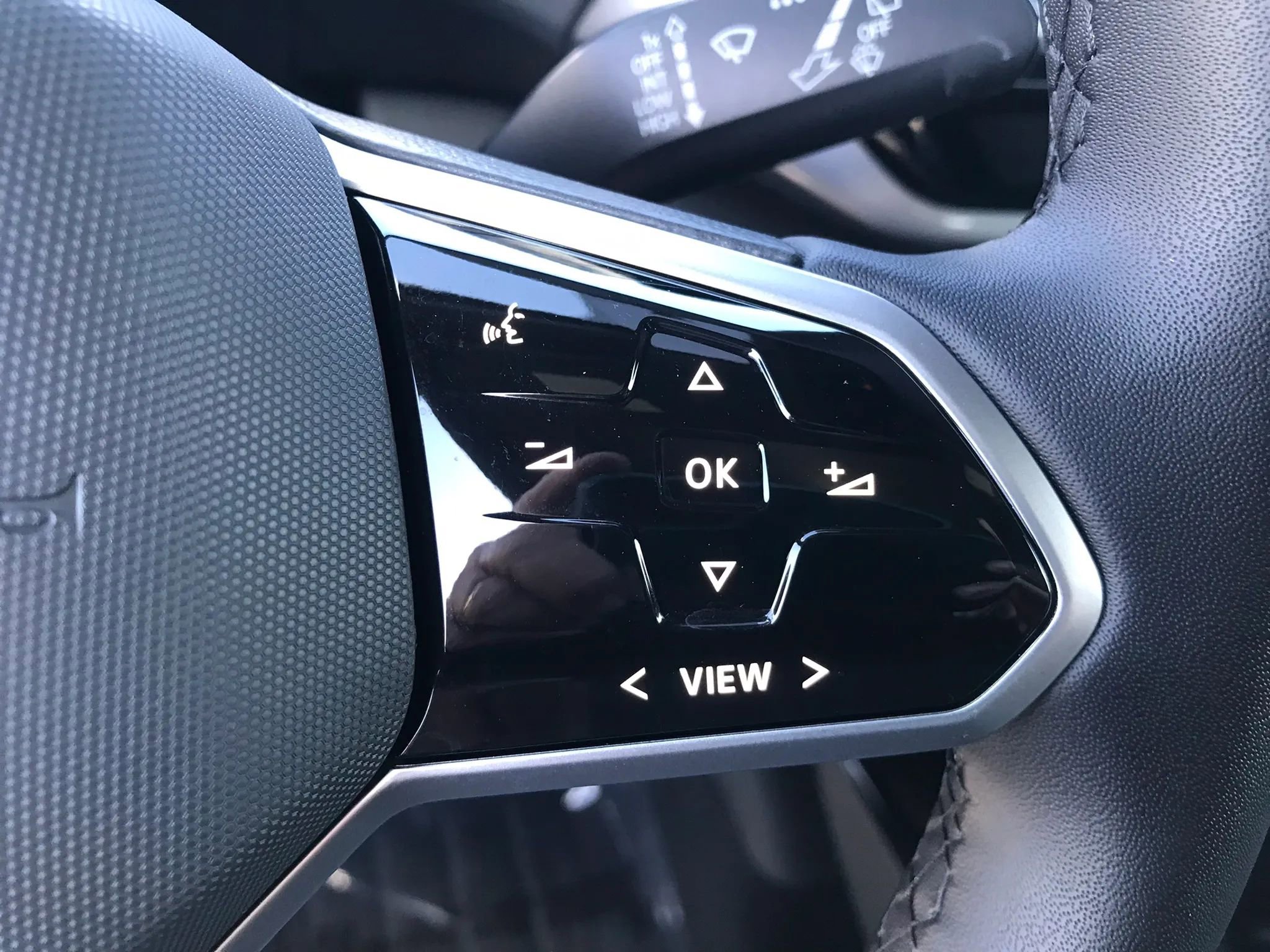 Used 2023 Volkswagen ID.4 Pro S image 17