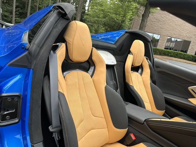 Used 2024 Chevrolet Corvette Z06 w/ Z07 Performance Package RWD image 29