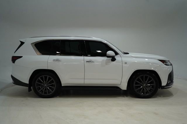 Used 2024 Lexus LX 600 F Sport AWD/4WD image 8