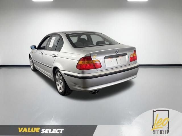 Used 2003 BMW 325xi Sedan AWD/4WD image 4