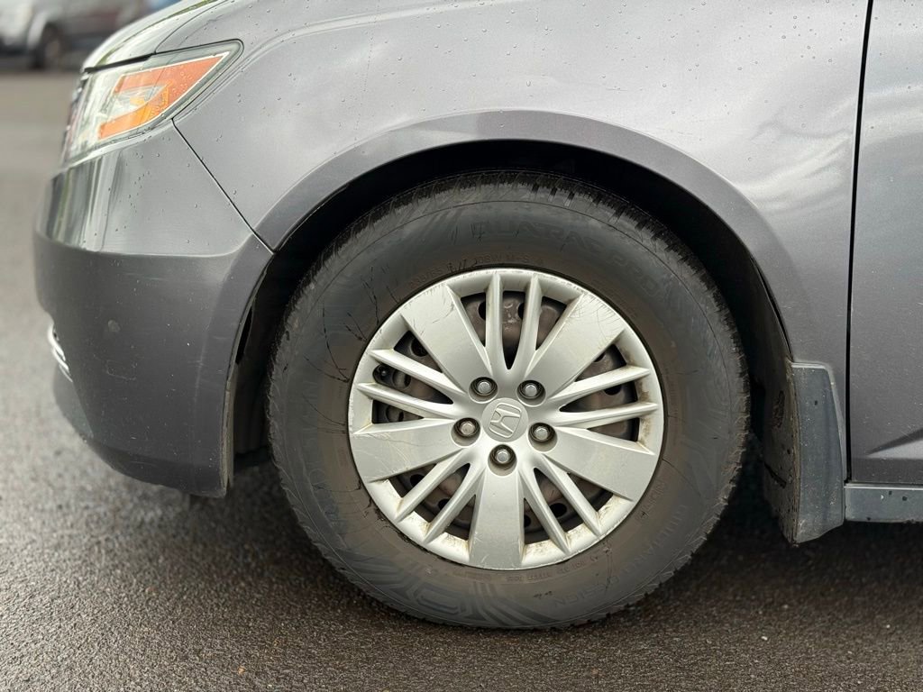 Used 2016 Honda Odyssey LX image 9