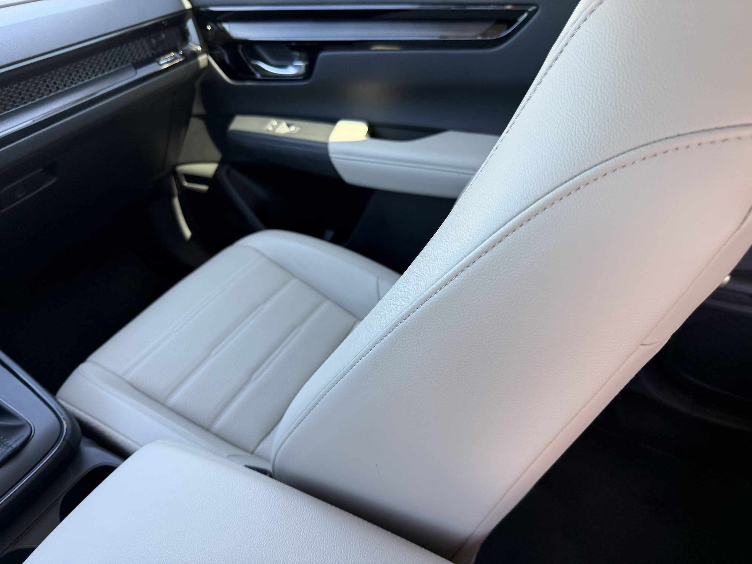 New 2026 Cadillac Optiq Luxury 1 RWD image 13