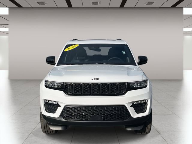 New 2025 Jeep Grand Cherokee Limited w/ Black Appearance Package AWD/4WD image 9