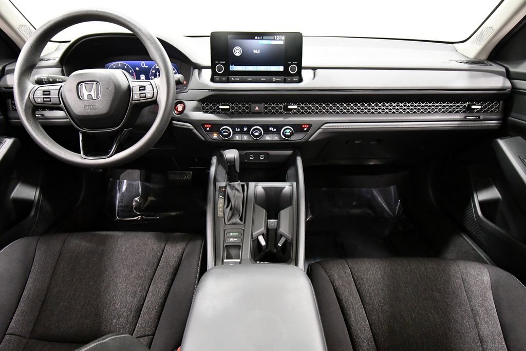 Used 2024 Honda Accord EX image 3