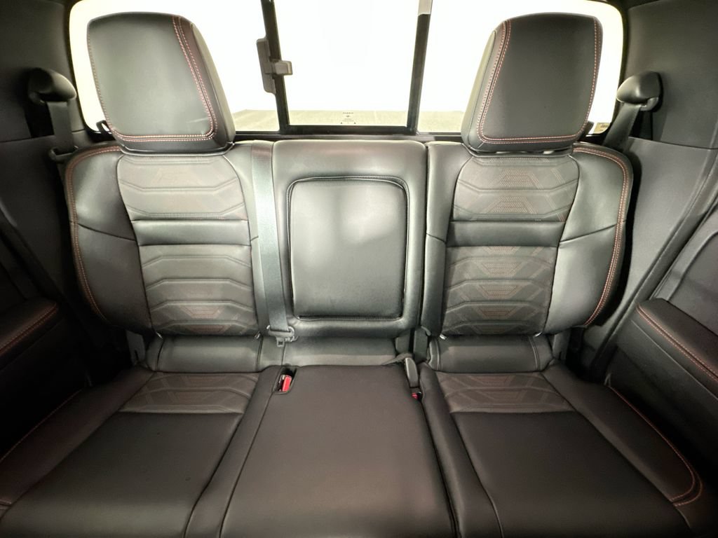 Used 2025 Nissan Frontier PRO-4X w/ Pro Premium Package AWD/4WD image 13