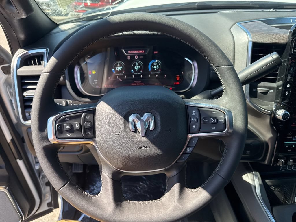 New 2026 RAM 2500 Laramie AWD/4WD image 11