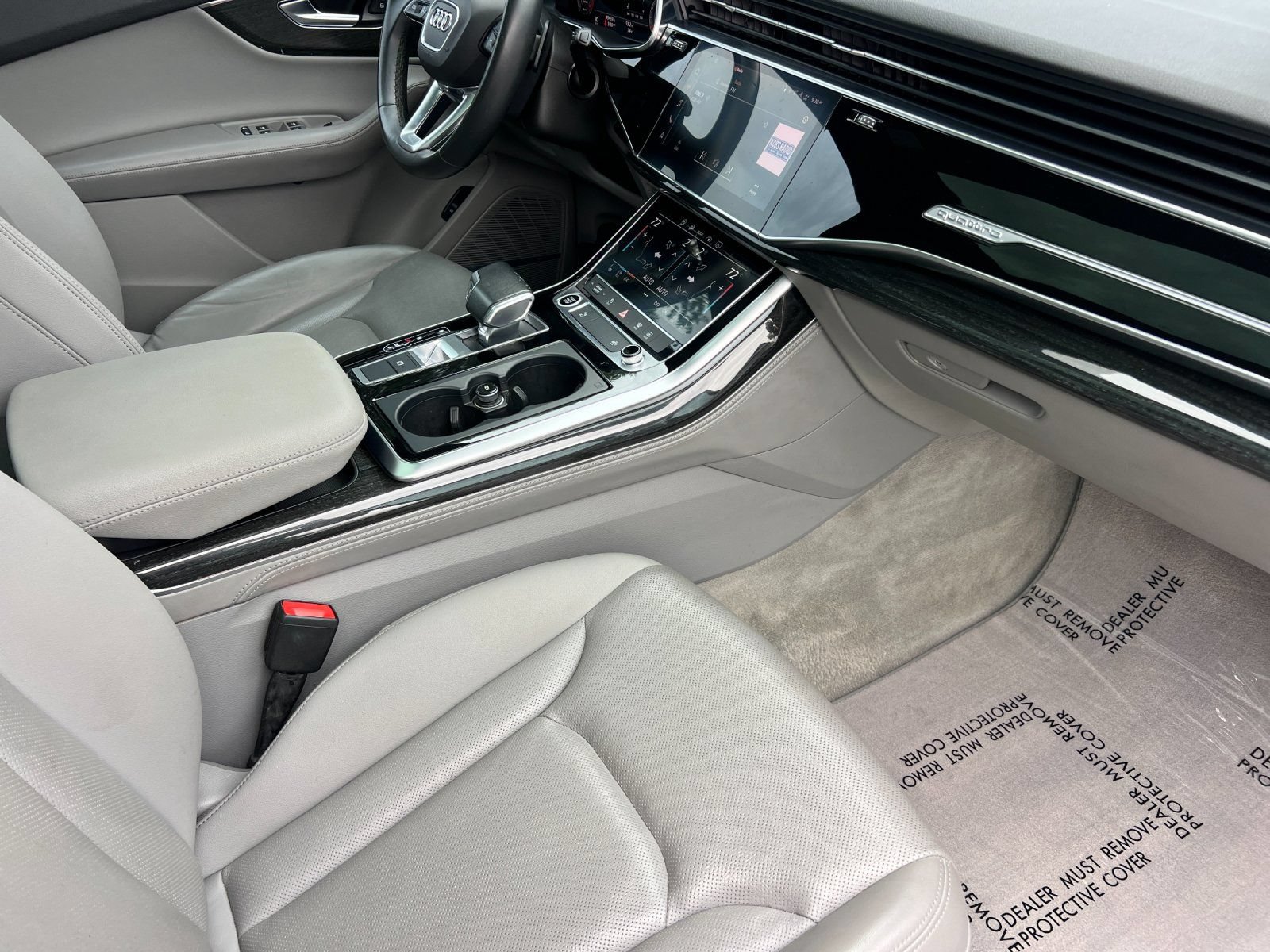 Used 2022 Audi Q7 3.0T Premium Plus w/ Premium Plus Package AWD/4WD image 16