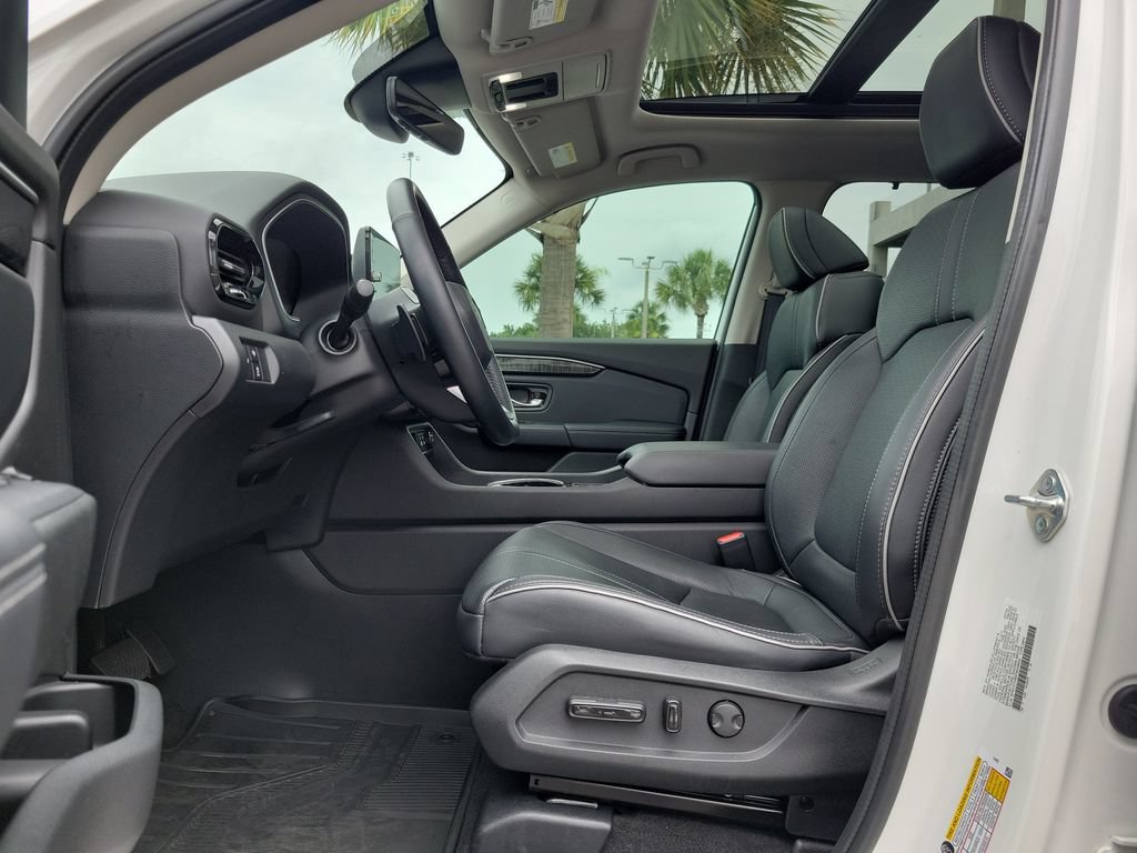 Certified 2023 Honda Pilot Elite image 27