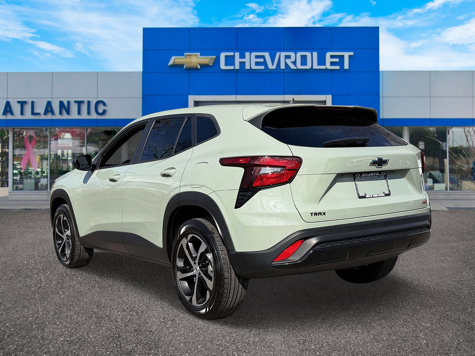 Used 2024 Chevrolet Trax RS w/ Driver Confidence Package image 4