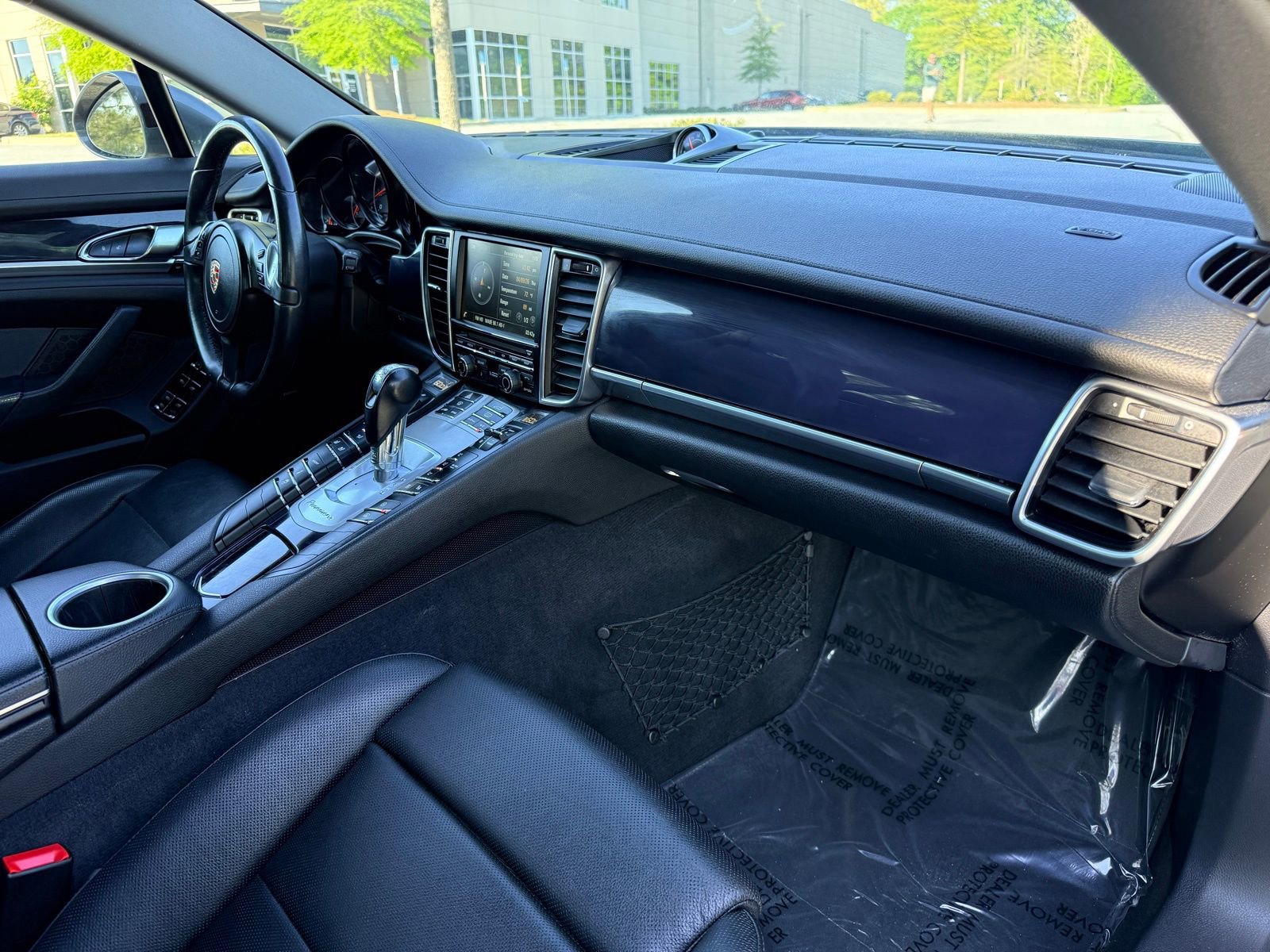 Used 2015 Porsche Panamera 4 image 24