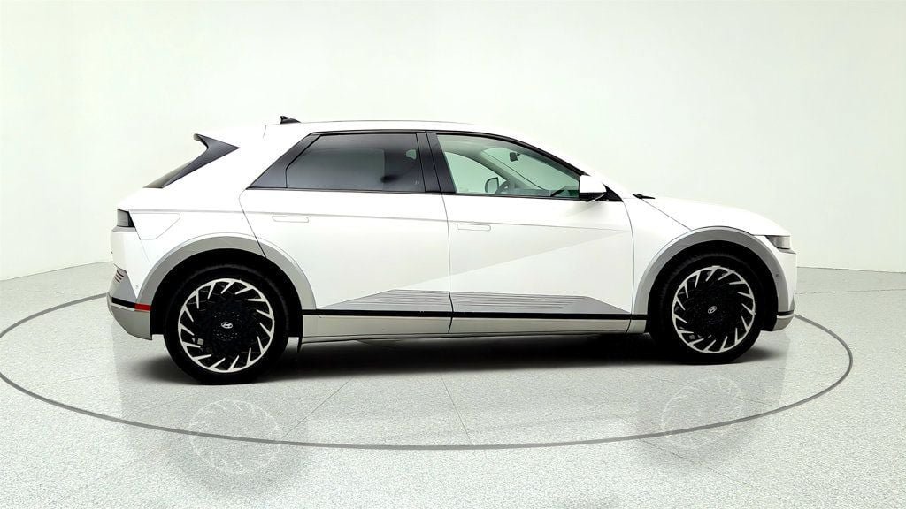 Used 2024 Hyundai Ioniq 5 Limited AWD/4WD image 4