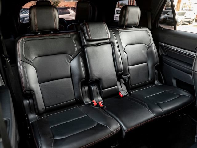 Used 2018 Ford Explorer Sport AWD/4WD image 38