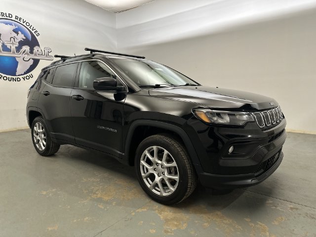 Used 2022 Jeep Compass Latitude AWD/4WD image 12